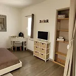 Parenthese Romantique Avec Jacuzzi Privatif Pres De Carcassonne