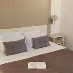 Parenthese Romantique Avec Jacuzzi Privatif Pres De Carcassonne Oda ve Kahvaltı 3*