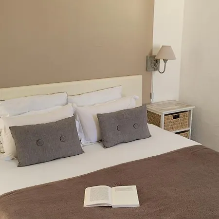 Chambre D'Hotes Avec Jacuzzi Prive Proche Carcassonne 住宿加早餐酒店 *