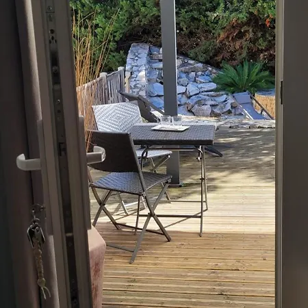 Lemasblanc, D'hotes & Jacuzzi Prive, Au Calme, 15min De Carcassonne Bed and Breakfast