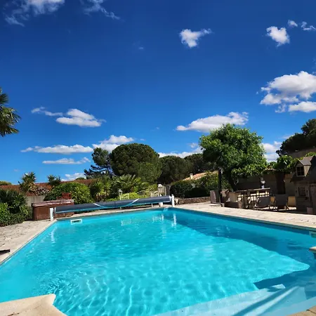 Frühstückspension Lemasblanc, Detente Au Calme A 10min De Carcassonne, Terrasse, Jacuzzi Et Piscine Prive, Petit-dejeuner 3*