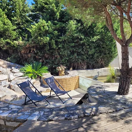 Lemasblanc, Jacuzzi Prive Et Petit-dejeuner A 10' De Carcassonne Bed & Breakfast Malves-en-Minervois