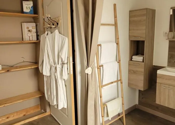 Lemasblanc, D'hotes & Jacuzzi Prive, Au Calme, 15min De Carcassonne فندق مبيت وإفطار 3*