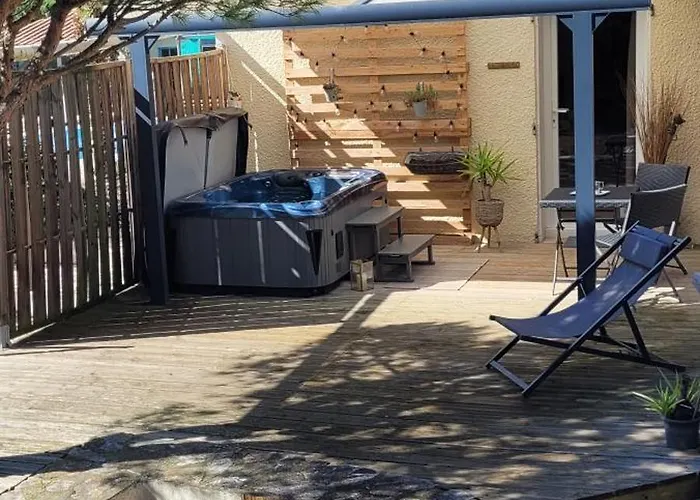 Lemasblanc, D'hotes & Jacuzzi Prive, Au Calme, 15min De Carcassonne فندق مبيت وإفطار 3*