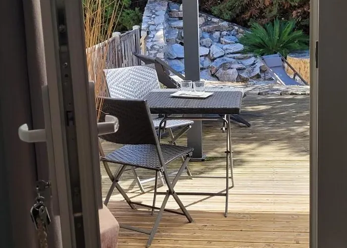 Lemasblanc, D'hotes & Jacuzzi Prive, Au Calme, 15min De Carcassonne فندق مبيت وإفطار