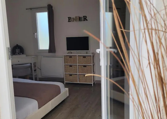 Lemasblanc, D'hotes & Jacuzzi Prive, Au Calme, 15min De Carcassonne Malves-en-Minervois